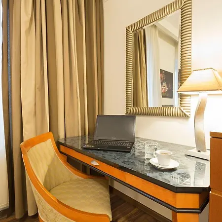 Hotel Avalon Garni Belgrado