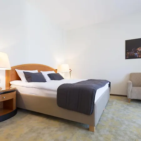 Hotel Avalon Garni Belgrado